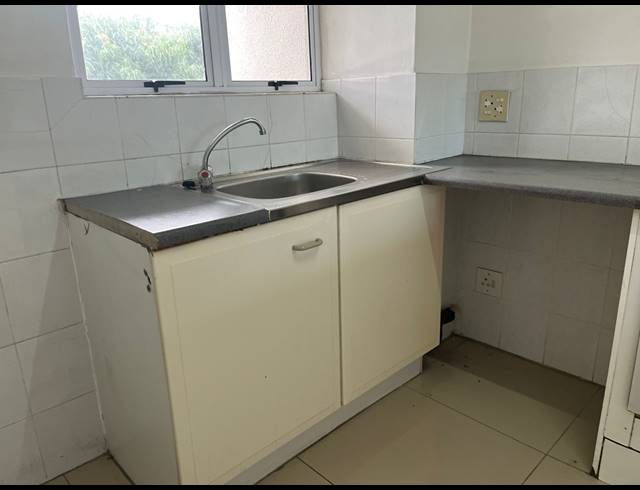 1 BEDROOM APARTMENT RENTED IN ESSENWOOD